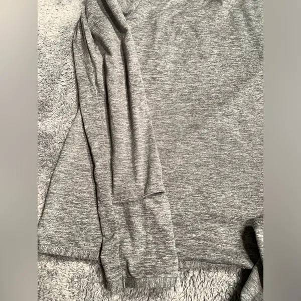 Nike running dri-fit long sleeve gray shirt small - Image 2