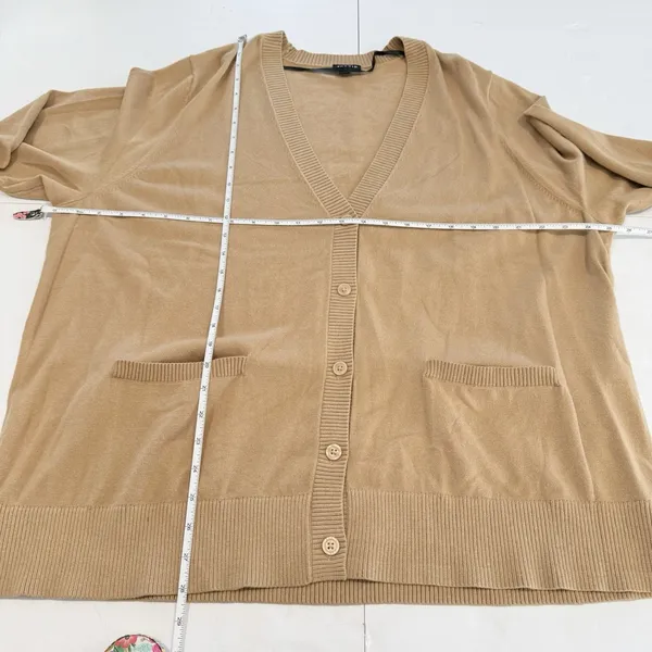 Torrid Neutral Beige V Neck‎ Pocket Button Cardigan Sweater Size 3X - Image 9