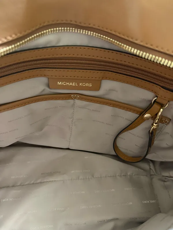 Michael Kors Purse - Image 7