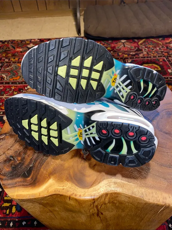 Nike Air Max Plus Dusty Cactus Barely Volt Athletic Shoes 8 - Image 5