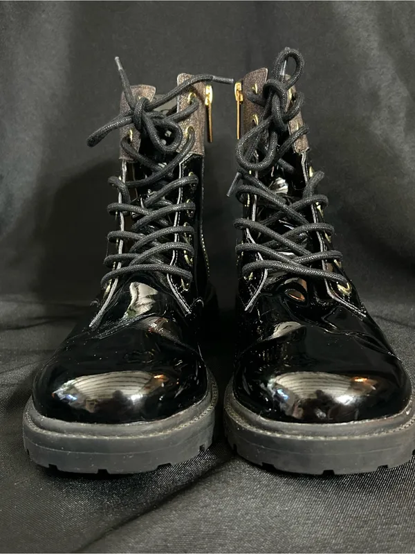 Michael Michael Kors Patent Leather Lace-Up Ankle Boots Black& Brown 6.5 - Image 8