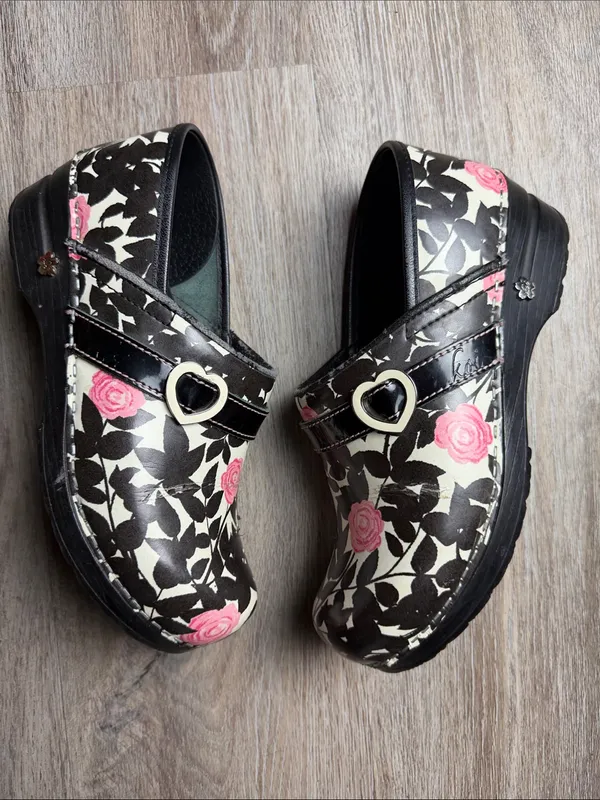 Sanita Koi Patent Leather Floral Rose Danish Clogs Size 38 (US 6.5-7) - Image 2