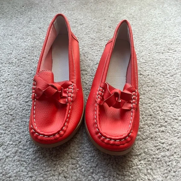 Cherry Red Bow Loafers Women’s Size 5 NWOT Faux Leather Moccasins - Image 3