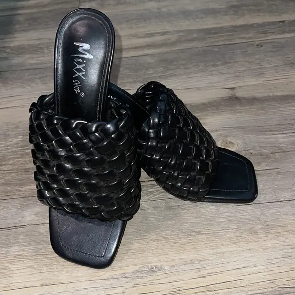 Sale! 🔥🔥 NEW! Mixx Shuz Black 4” Heels 👠 Size 6.5 - Image 3