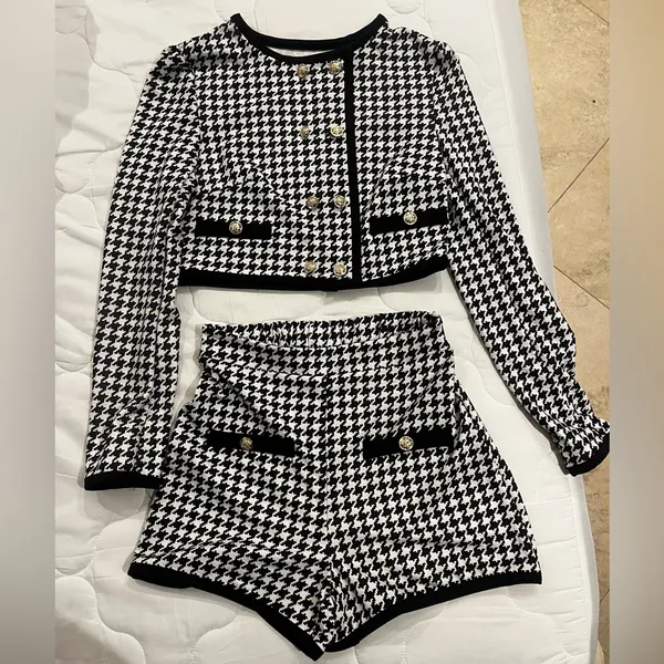 Elegant Houndstooth Two-Piece Outfit - Image 2