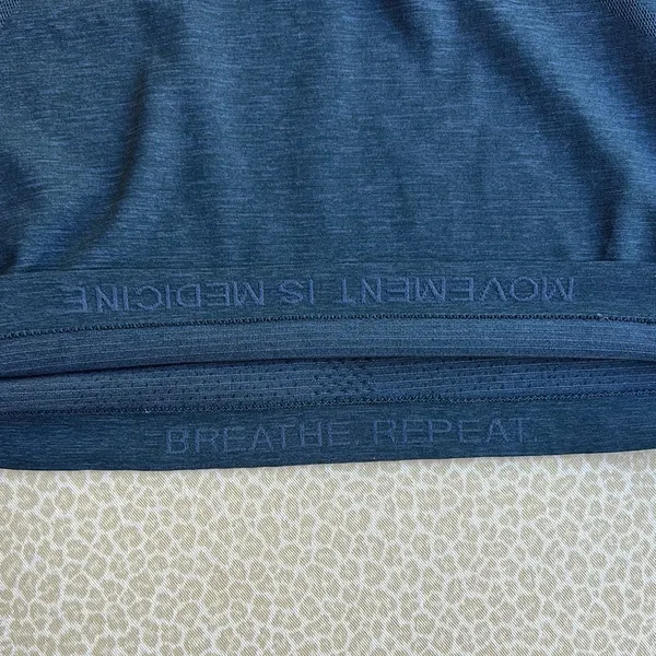 Lululemon Women's Swifty Blue Long Sleeve Activewear Performance Shirt Size S - Image 12