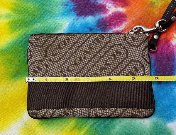 💜COACH Signature Stripe Lozenge Wristlet in Brown and Tan Fabric - Image 3