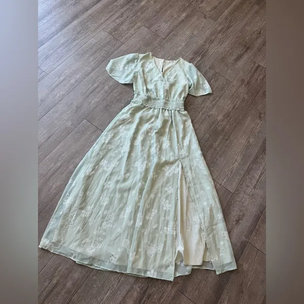 SISSYAKI Elegant Green Maxi Dress - Image 7
