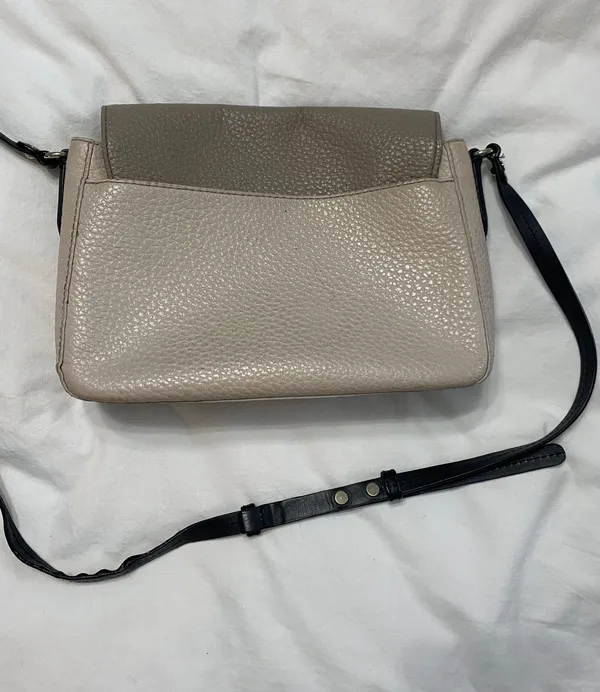 Kate Spade Tan And Cream Messenger Bag - Image 11