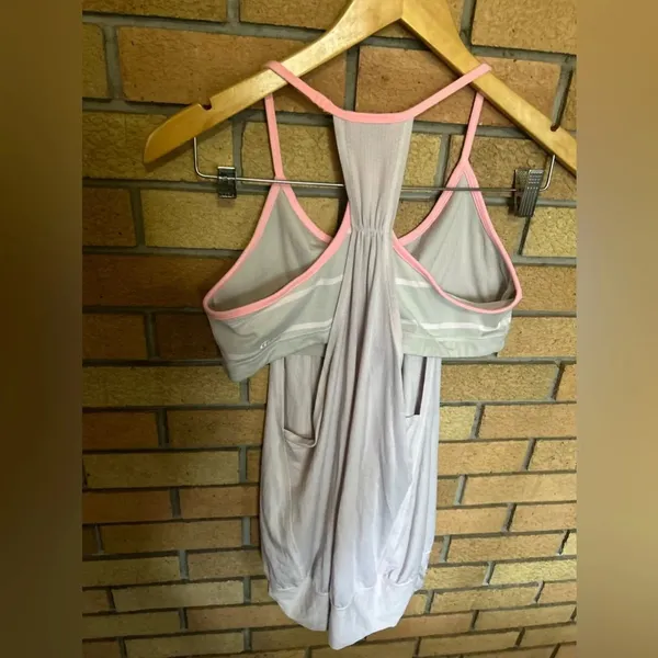 Lululemon No Limits Tank Grey & Pink Striped Tank Top Size 10 - Image 3