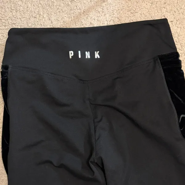 PINK Victoria's Secret Large Black Leggings - Image 3