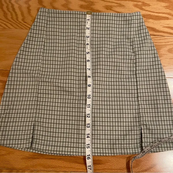 Brandy Melville Green Pencil Mini Skirt with Slit - Image 6