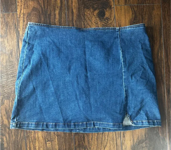 Wild Fable Dark wash denim mini skirt - Image 2