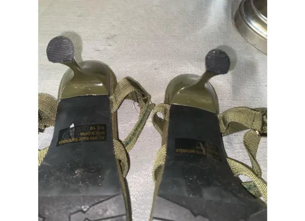 Women's Wild Diva Green Sandals Size 10 - Image 8
