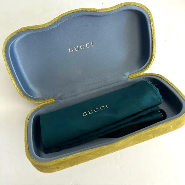 Gucci Velvet Sunglasses Case with Drawstring glasses bag - Image 4
