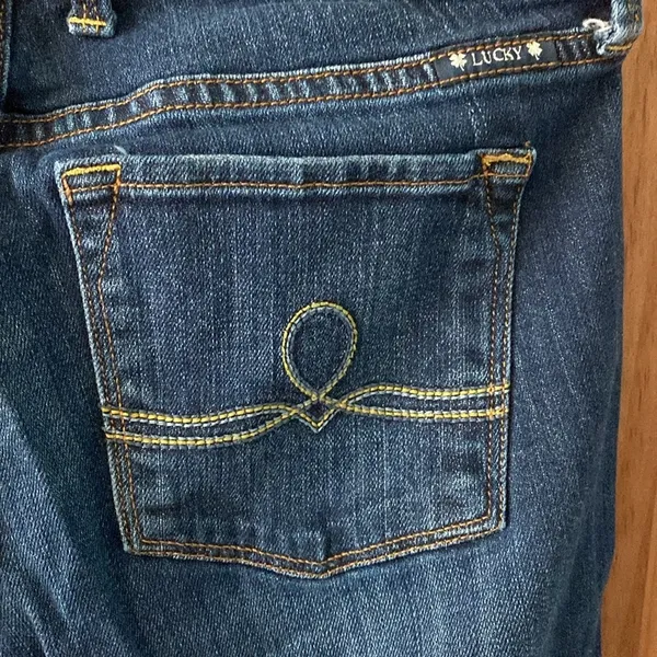 LUCKY BRAND Size 6/28 Distressed Denim Sofia Boot Cut Jeans NEW - Image 6