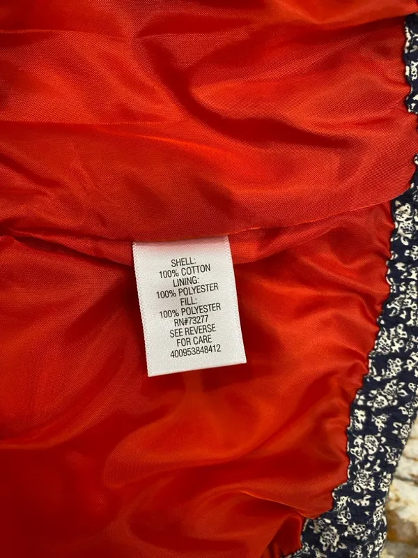 Princess Vera Wang quilted puffer floral vest size XL - Image 4