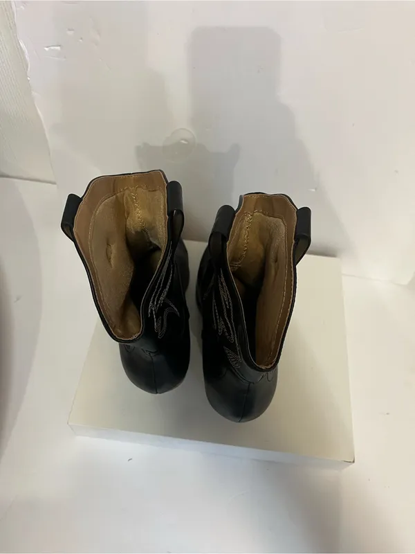 Soda Black Pointed Western Ankle Boots - Image 9