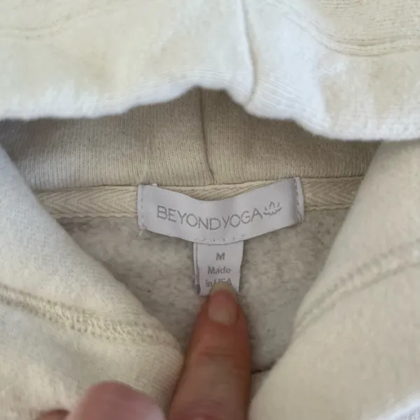 Beyond Yoga Cream WFH Fleece Hoodie Sweatshirt Oversized size Medium - Image 3