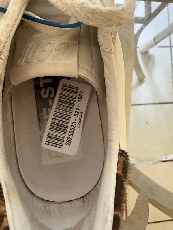 Authentic Golden Goose Superstars - Image 5