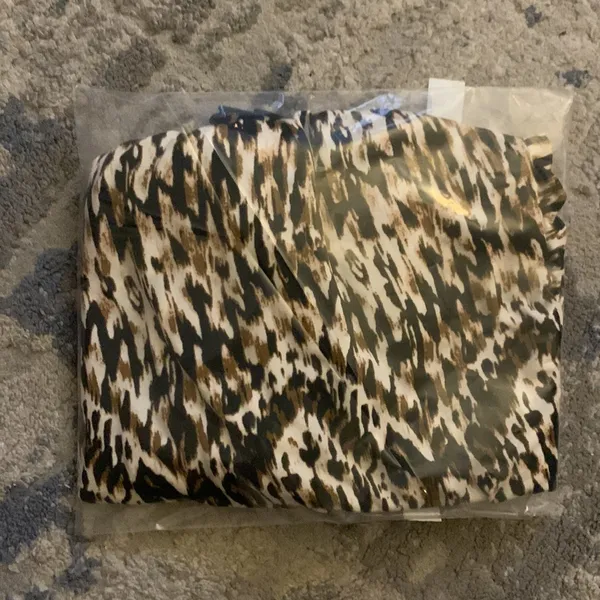 Bundle 4/$25 Offer! CATO Animal Print Blouse - Brown and Black Size XL - Image 4