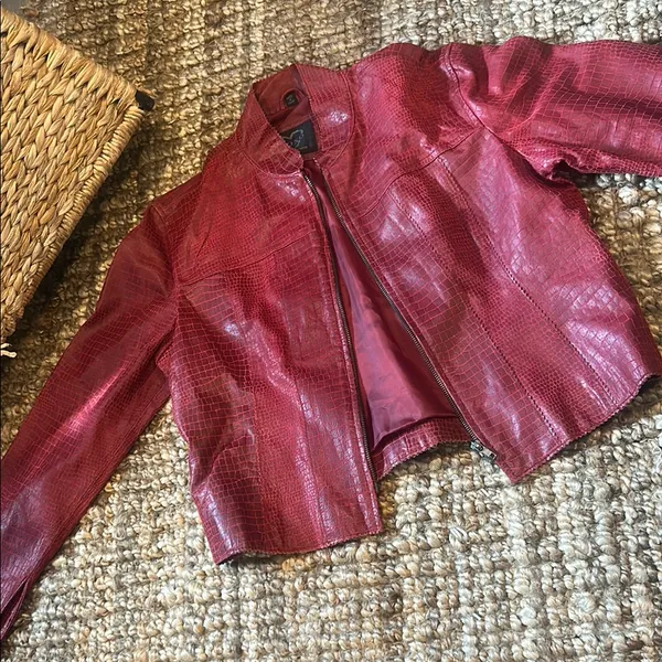 XOXO Vintage Y2K Red Crocodile Leather Biker Jacket Size Medium - Image 5