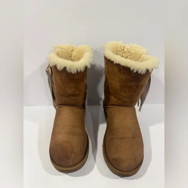 UGG Bailey Bow Boots Women’s 9 Chestnut Suede Shearling Lined Winter Boots - Image 13