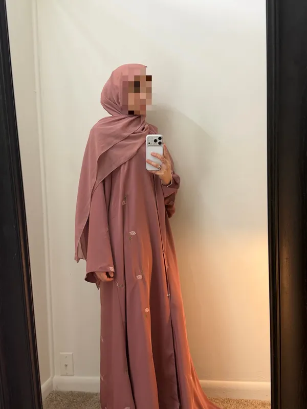 Pink Floral Abaya - Image 2