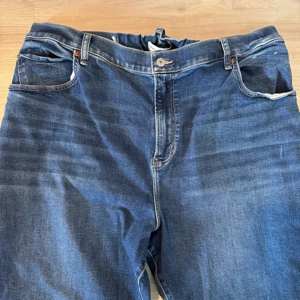 Abercrombie & Fitch curve love high rise flare jeans NWOT plus size 24 short - Image 3