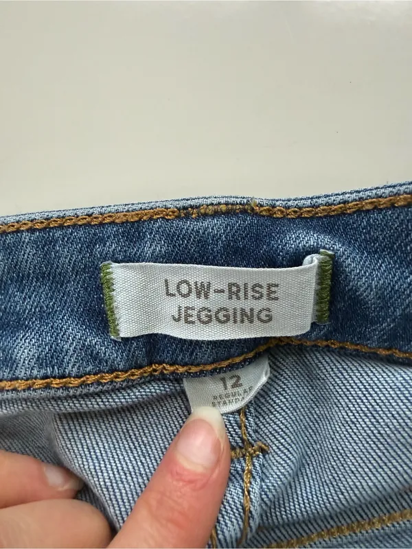 American Eagle AE77 Low-Rise Jeggings Size 12 - Image 4