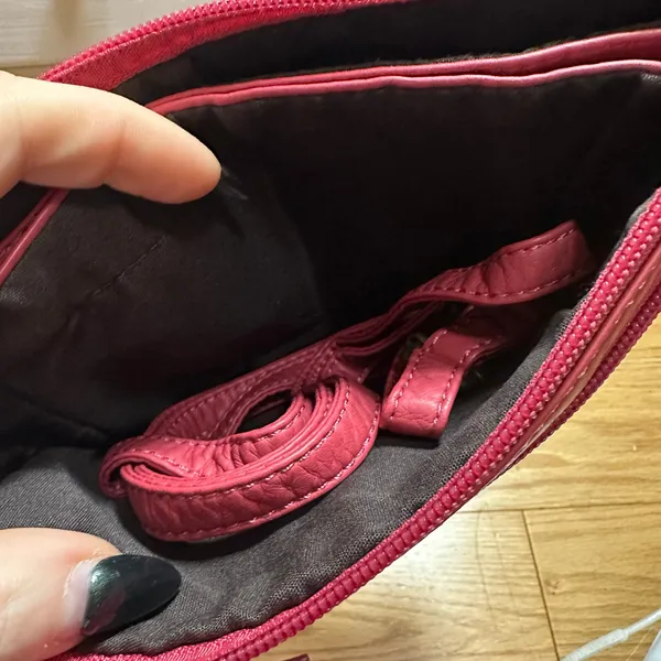 Catwalk Studio Convertible Wristlet Bag NEW WITH TAGS - Image 3