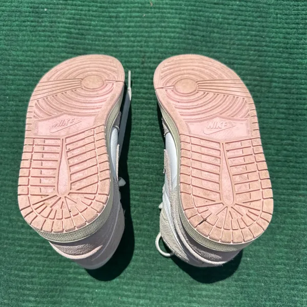Wmns Air Jordan 1 Retro High OG 'Washed Pink' Women’s Size 5.5 - Image 4