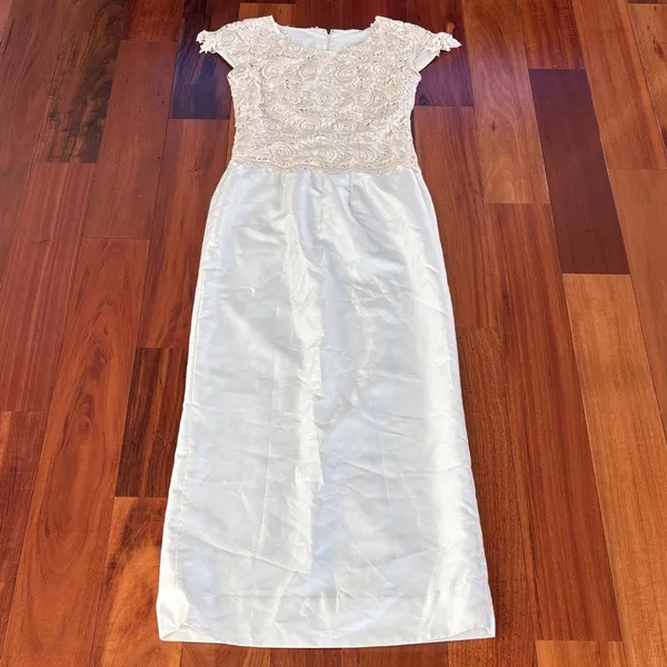 Silk wedding gown Size XS - Image 2