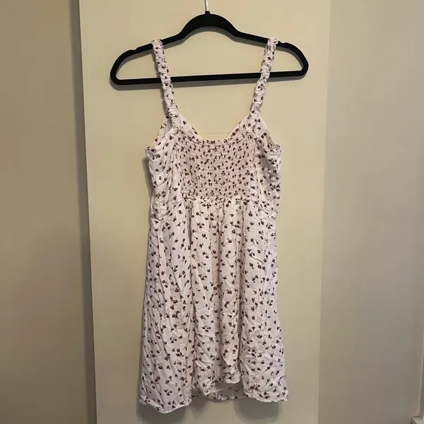 Hollister White and Red Floral Dress Y2K Size Medium - Image 8