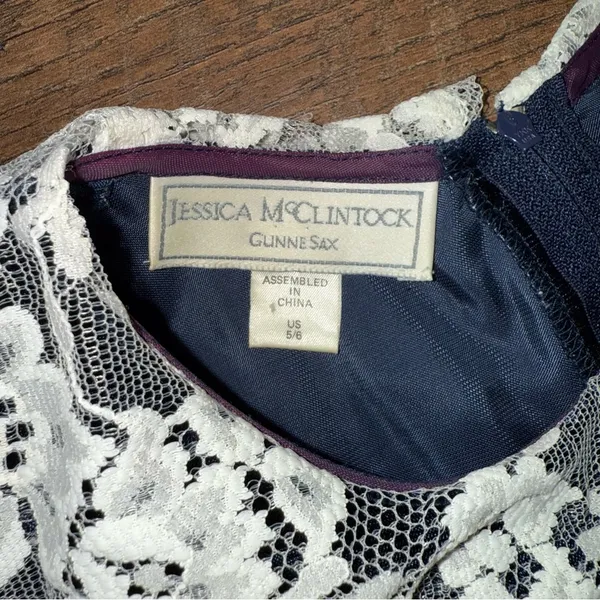 Vintage Jessica McClintock Gunne Sax Velvet Dress - Image 9