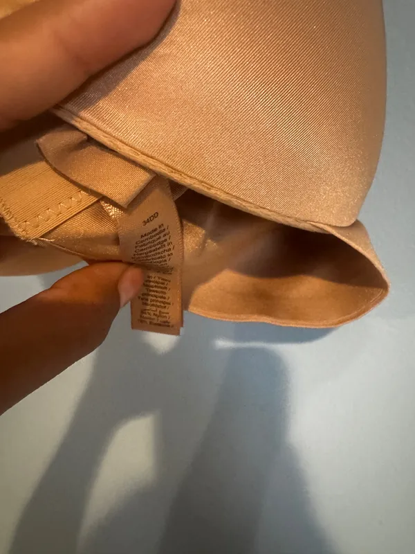 SKIMS Teardrop Bra - Image 3