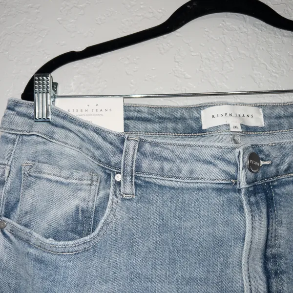 Risen NWT High Rise Distressed Boyfriend Medium Wash Jeans Size 2XL - Image 6