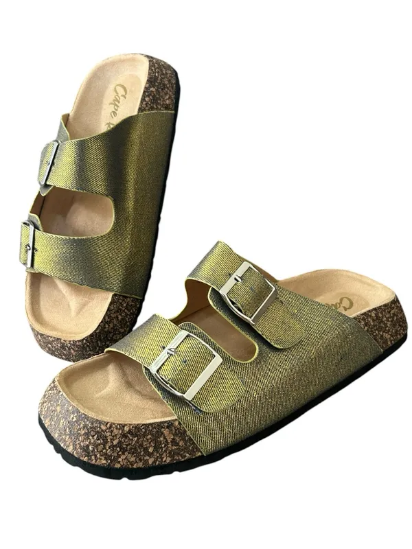Cape Robbin Alia Gold Sandals - Image 3