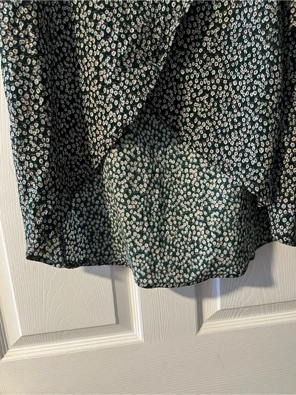 Tie-Waist Floral High-Low Skirt in Dark Green - Image 2