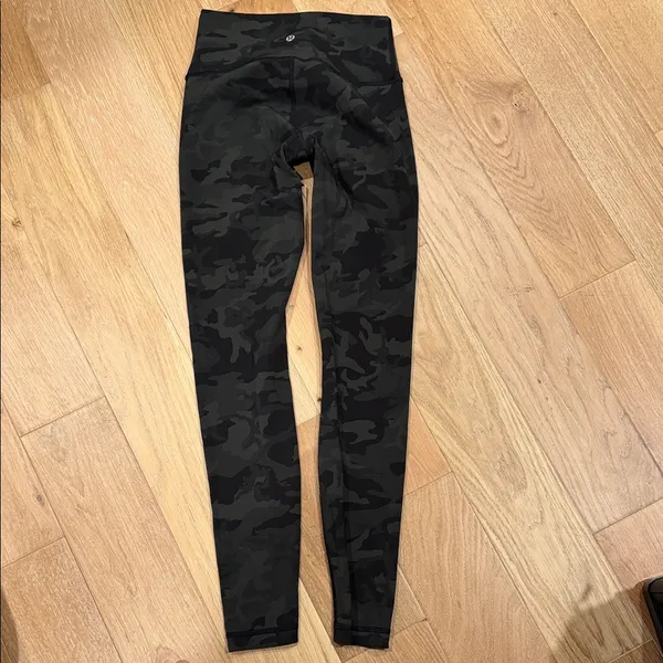 Lululemon Athletica wonder under green Camouflage Leggings‎ 4 - Image 2