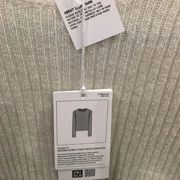 NWT Uniqlo U Women Shiny Crew Neck Sweater size M - Image 3