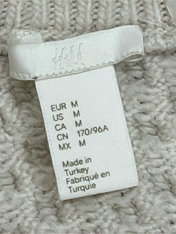 H&M Ivory Mixed Texture Cable Knit Sweater Size Medium - Image 11
