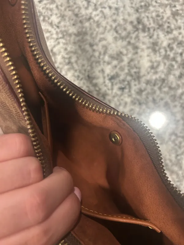 Coach Luna Shoulder Bag - Image 6