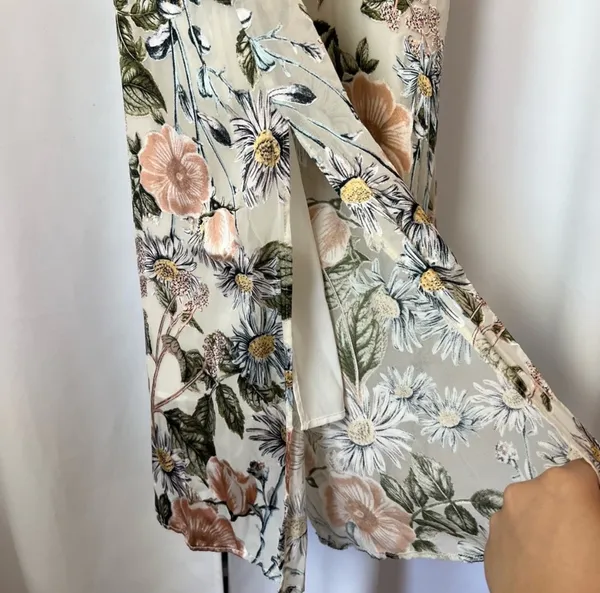 New Summer Floral Print Satin Barbie Sleeveless Midi Dress Size Medium - Image 9