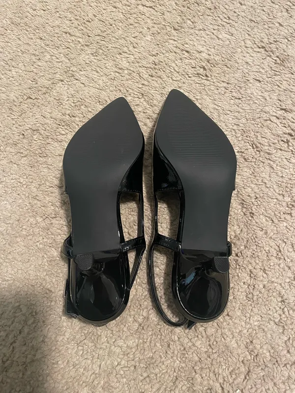 Small Heels Black Size 5 - Image 4
