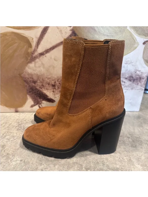 Chelsea & Violet Filip Suede Chelsea Boots, Size 10 M - Image 4