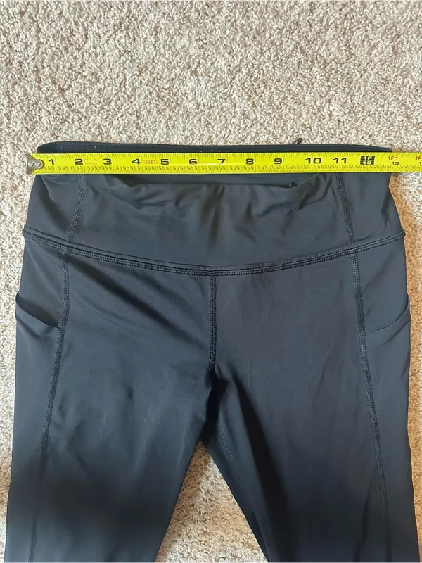 Lululemon Black Athletic Crop Leggings - Image 3