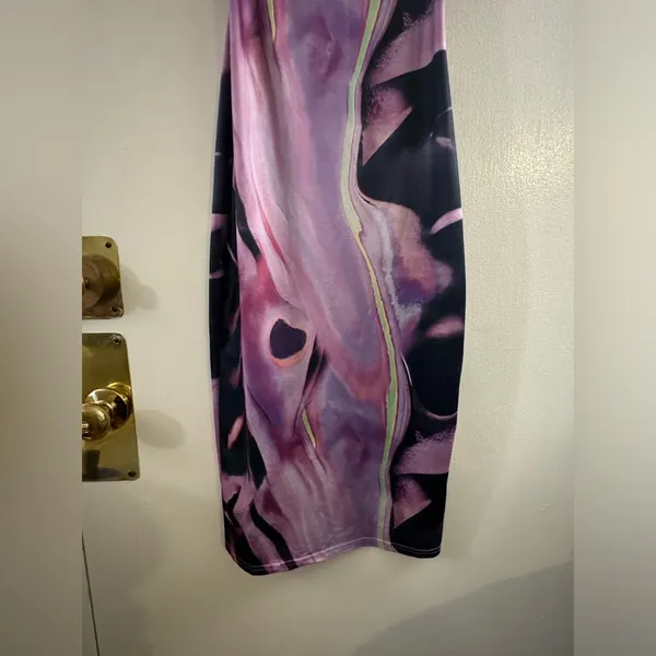 Pretty Little Thing SHAPE PINK ABSTRACT PRINT SLINKY SPAGHETTI STRAP MIDI DRESS - Image 5