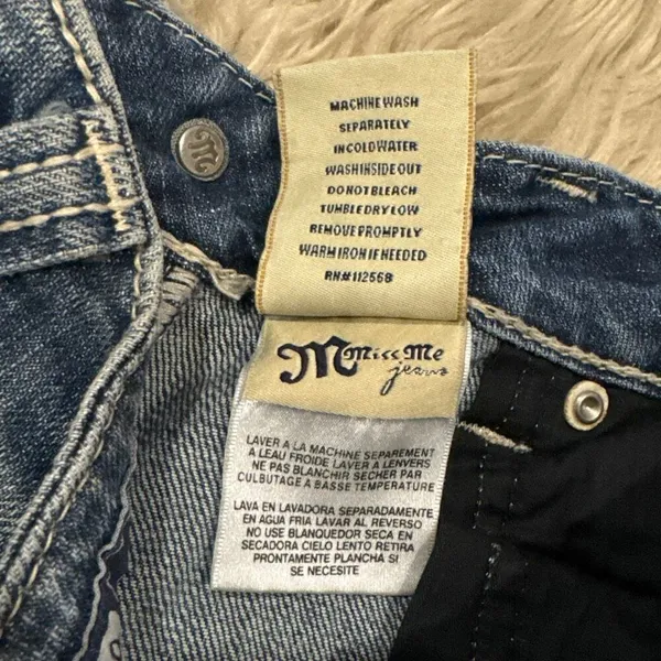 Miss Me Jeans – Size 29 – Bootcut with Embroidered Fleur-de-Lis Pockets - Image 5