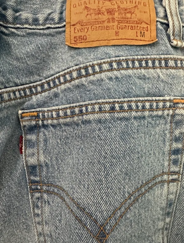 Vintage Levi’s 550 Women’s Light Blue Straight Leg Jeans 100% Cotton Size 12M - Image 3